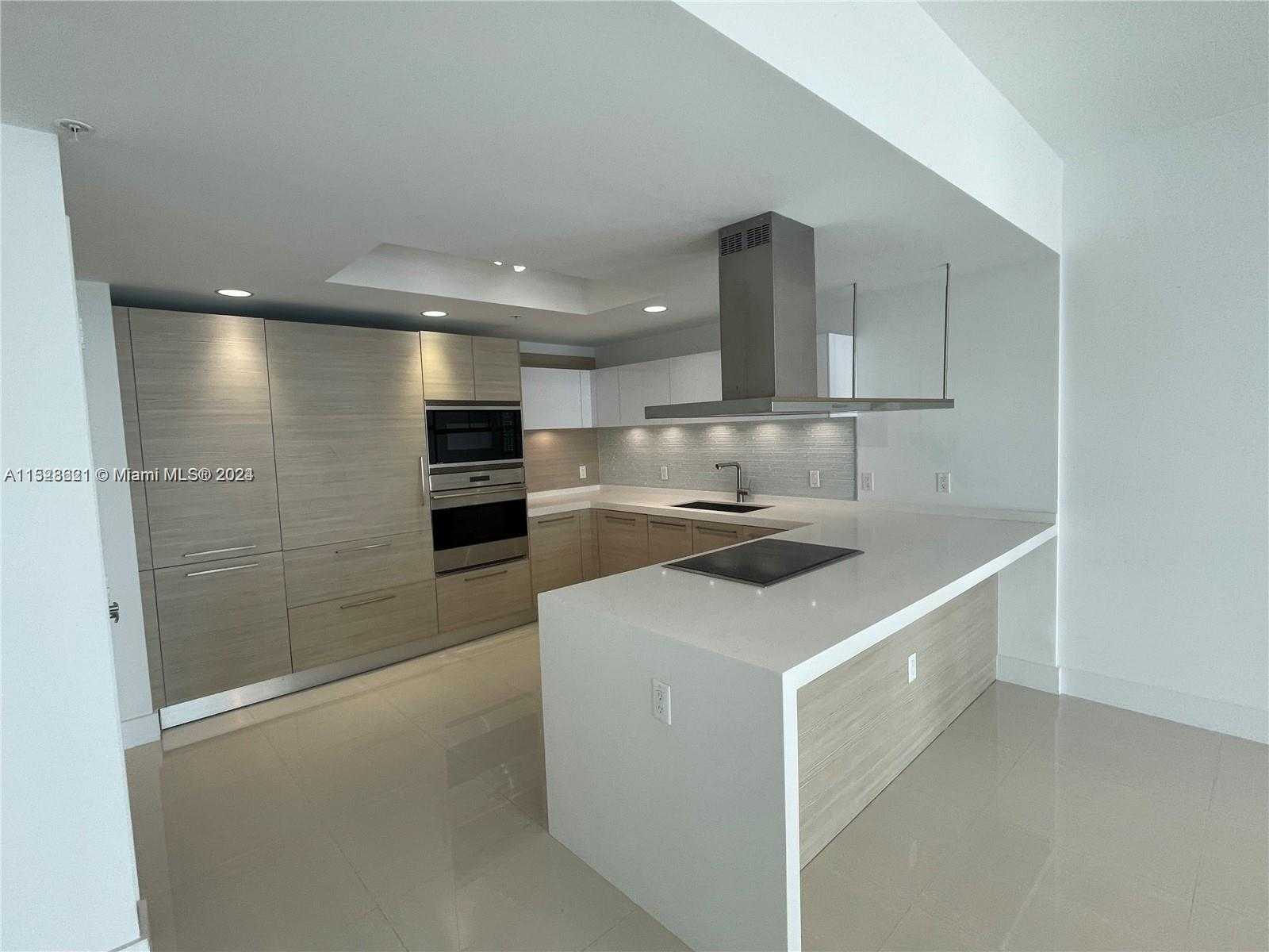 Small Image of 17301 #1205, North Miami Beach Number 10