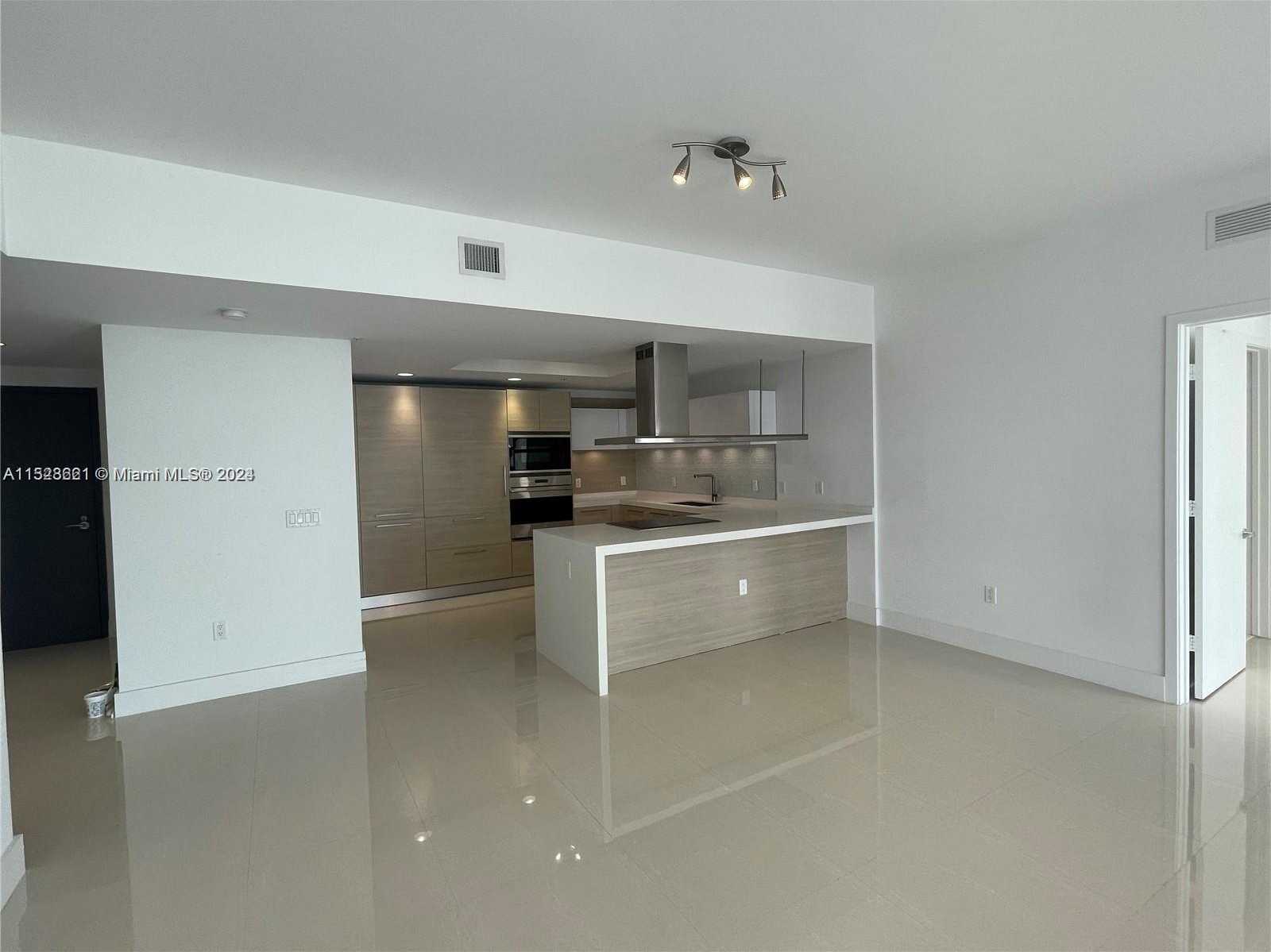 Small Image of 17301 #1205, North Miami Beach Number 12