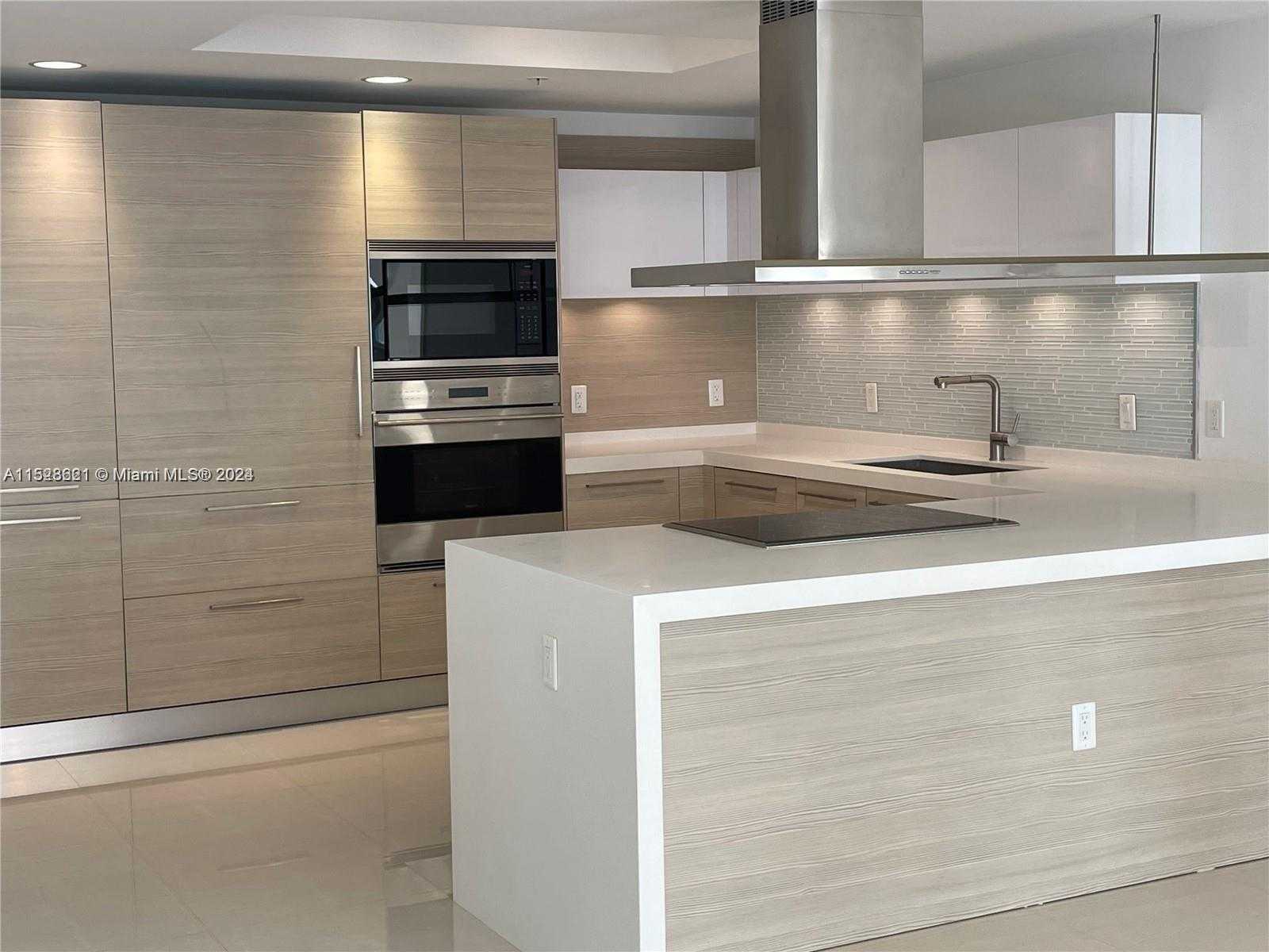 Small Image of 17301 #1205, North Miami Beach Number 14