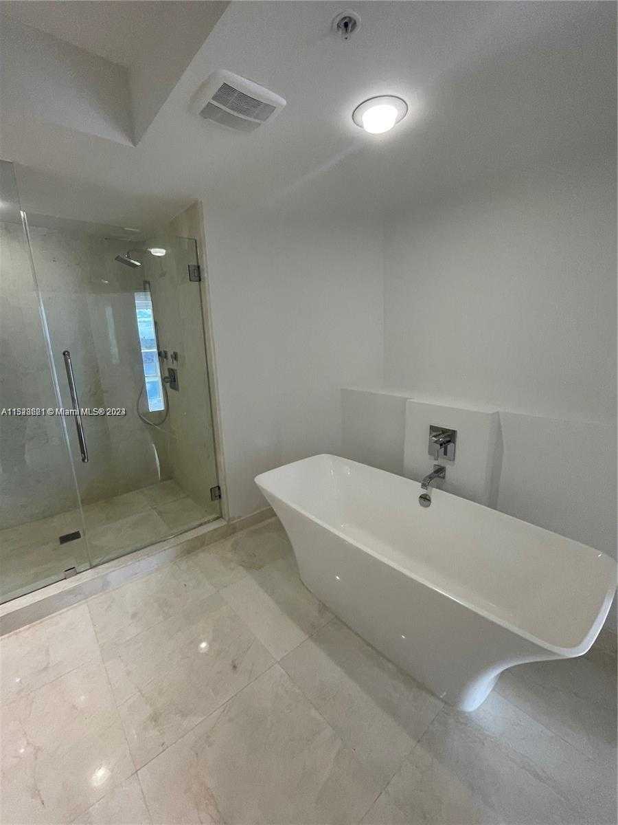 Small Image of 17301 #1205, North Miami Beach Number 23