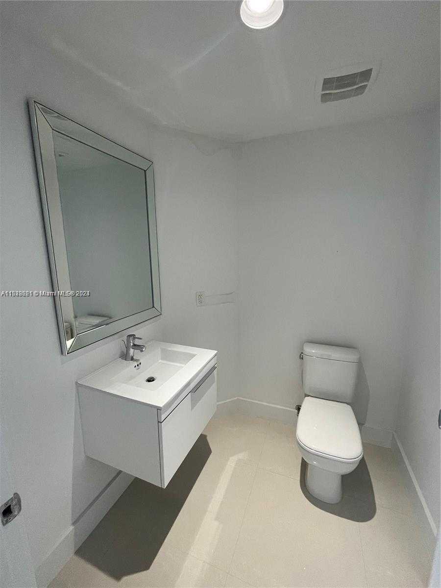 Small Image of 17301 #1205, North Miami Beach Number 26