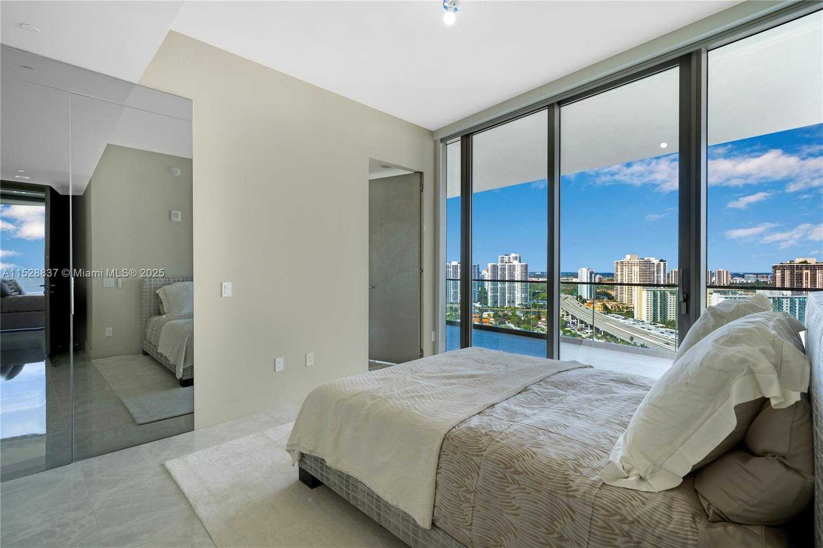 Small Image of 18975 COLLINS AVE #2000, Sunny Isles Beach Number 10