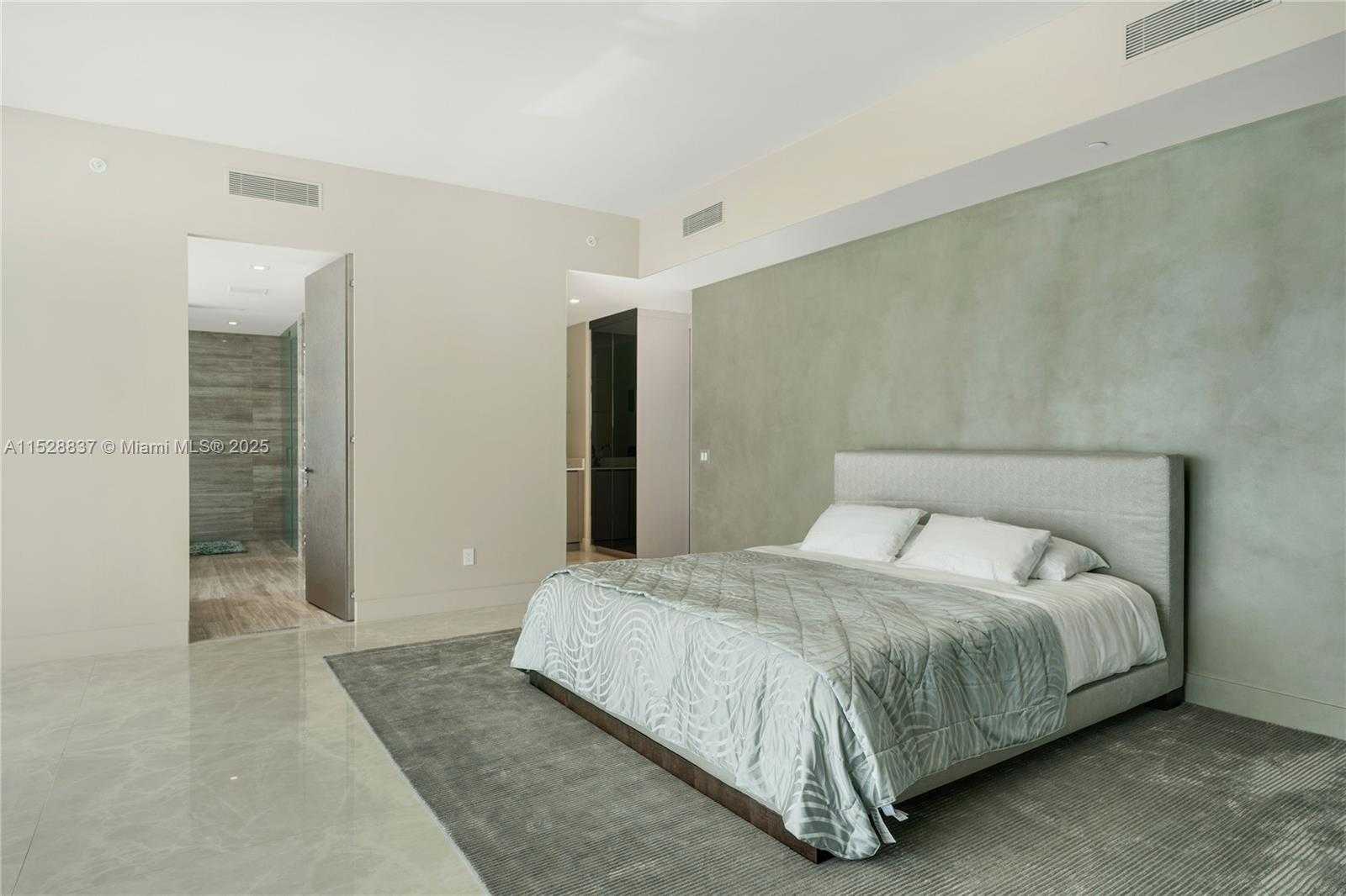 Small Image of 18975 COLLINS AVE #2000, Sunny Isles Beach Number 9