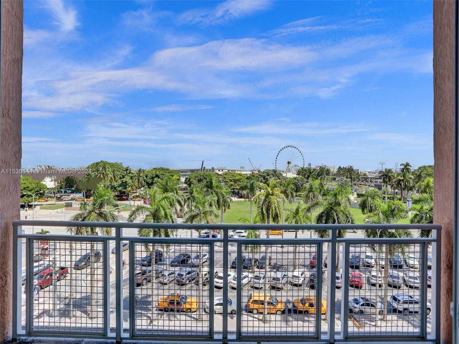 Small Image of 244 BISCAYNE BLVD #439, Miami Number 20