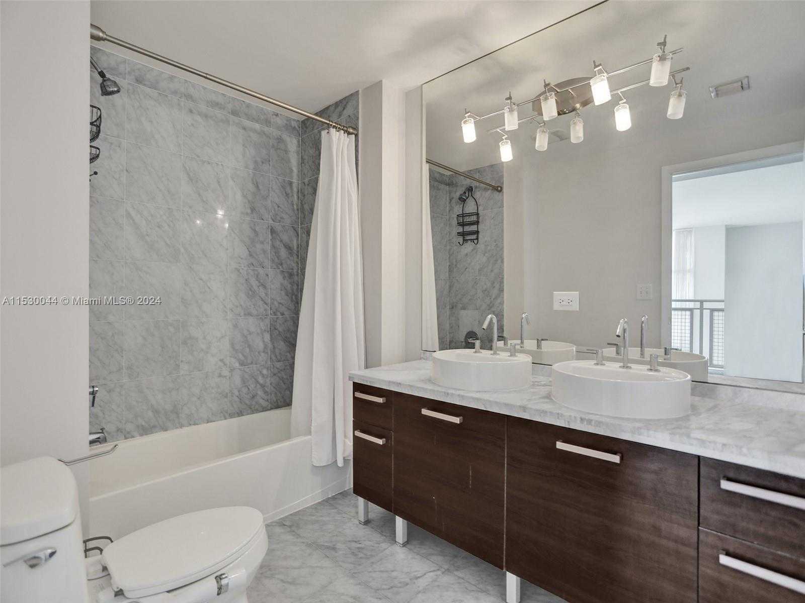 Small Image of 244 BISCAYNE BLVD #439, Miami Number 8