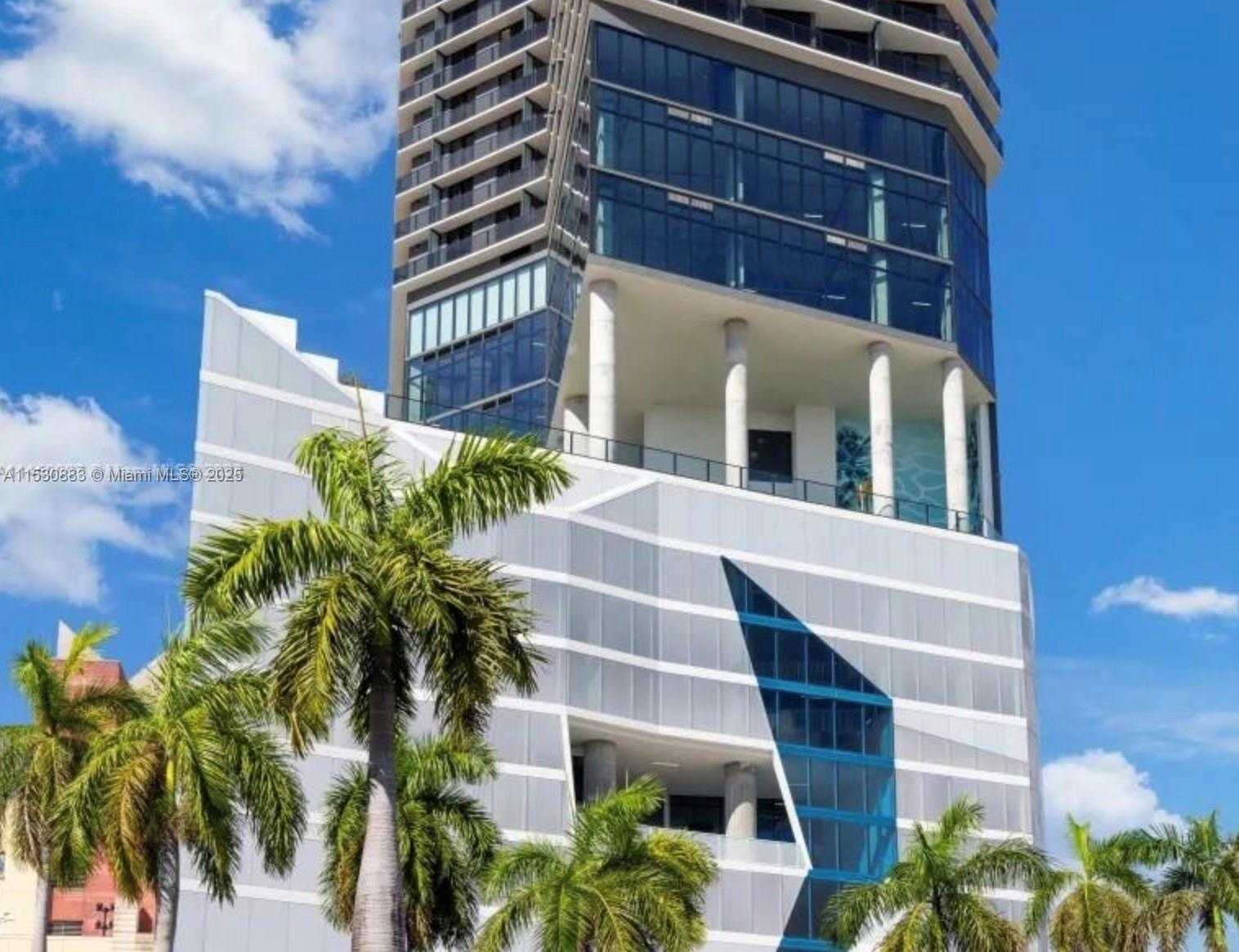 Small Image of 398 NORTH EAST 5TH ST #3813, Miami Number 23