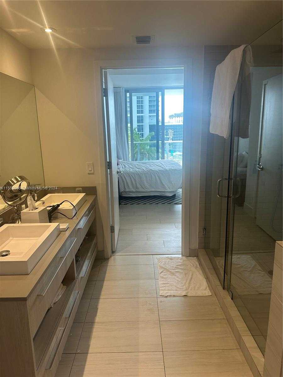 Small Image of 4010 SOUTH OCEAN DR #R707, Hollywood Number 23