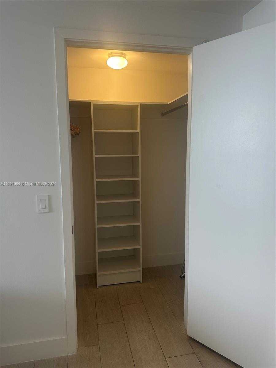 Small Image of 4010 SOUTH OCEAN DR #R707, Hollywood Number 26