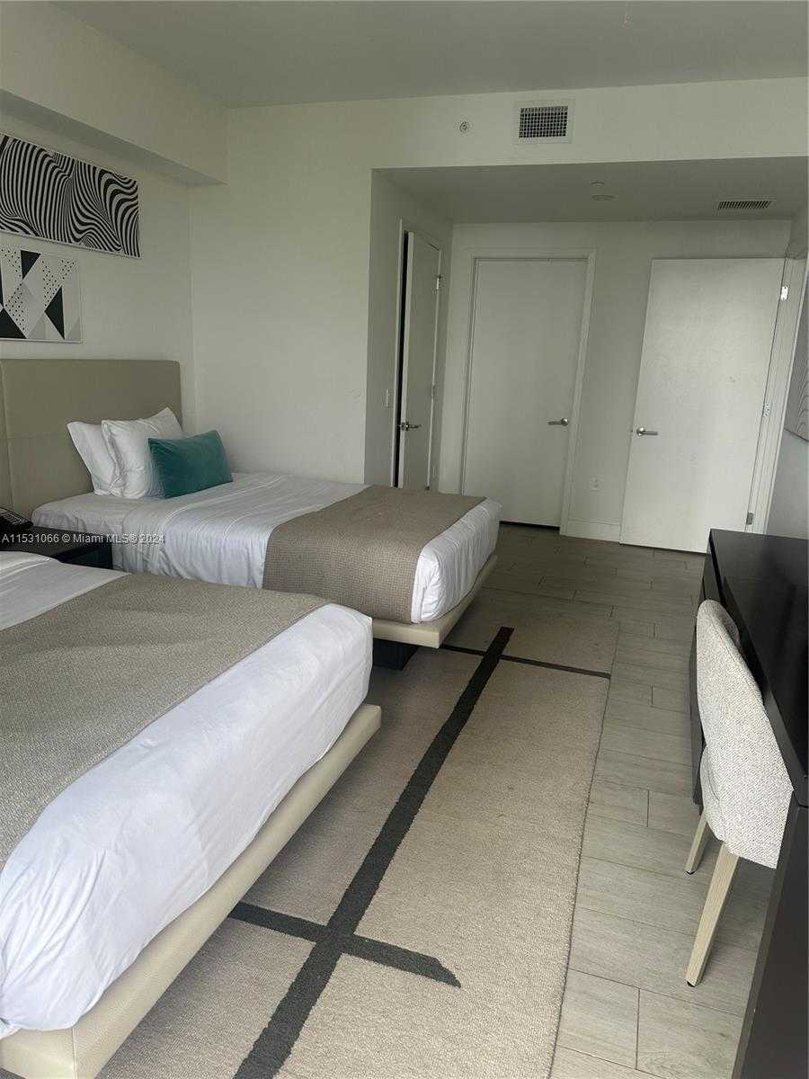 Small Image of 4010 SOUTH OCEAN DR #R707, Hollywood Number 44