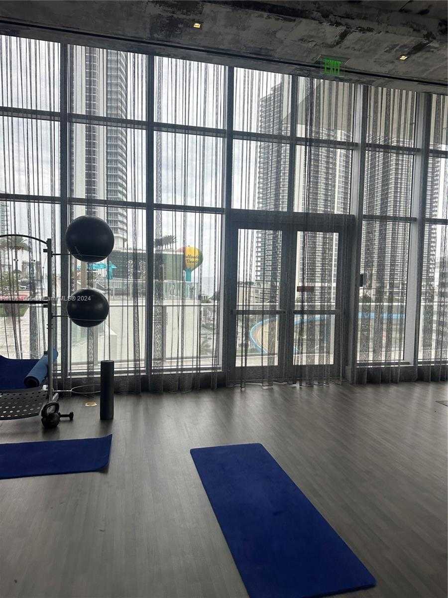 Small Image of 4010 SOUTH OCEAN DR #R707, Hollywood Number 66