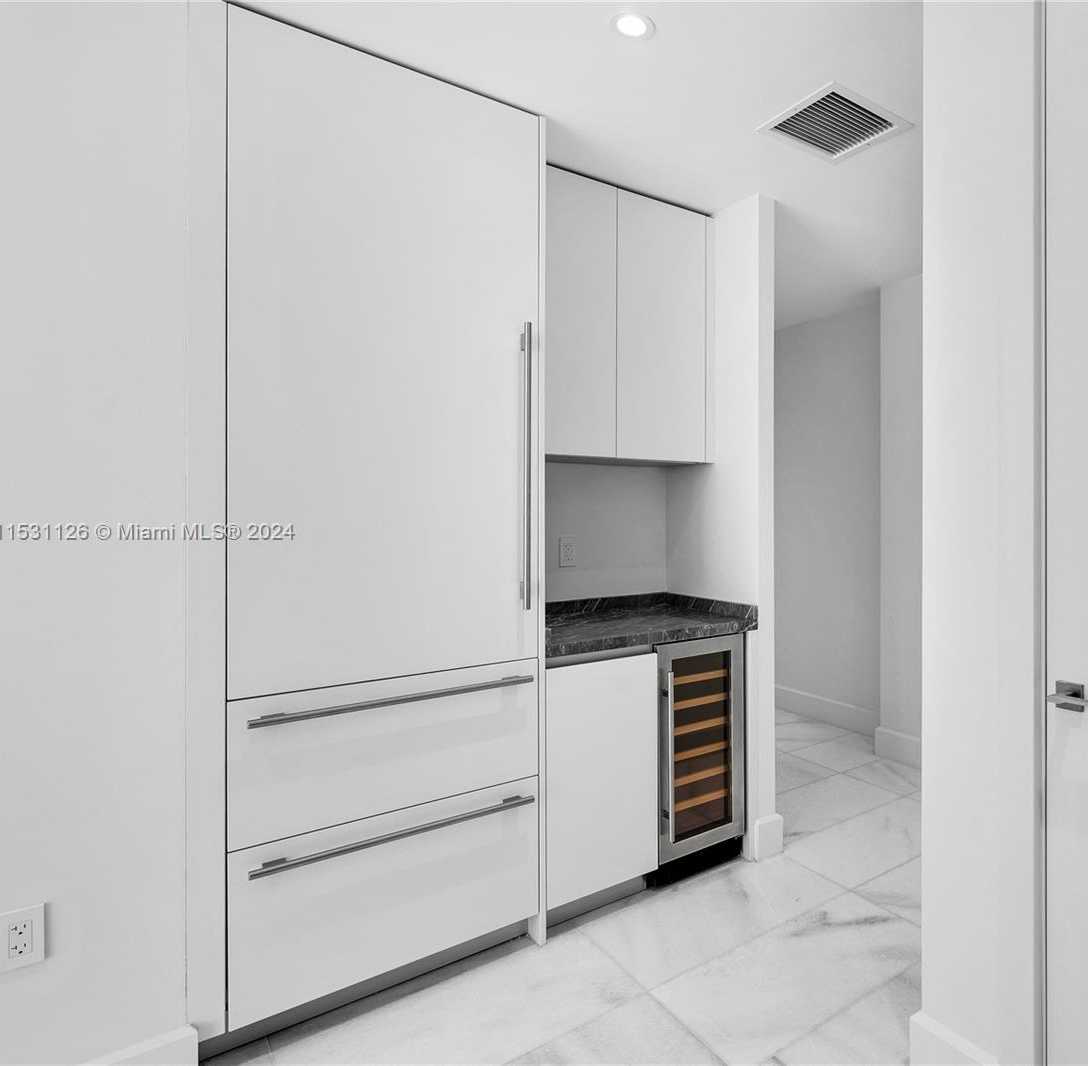 Small Image of 700 NORTH EAST 26 TERRACE #1004, Miami Number 14