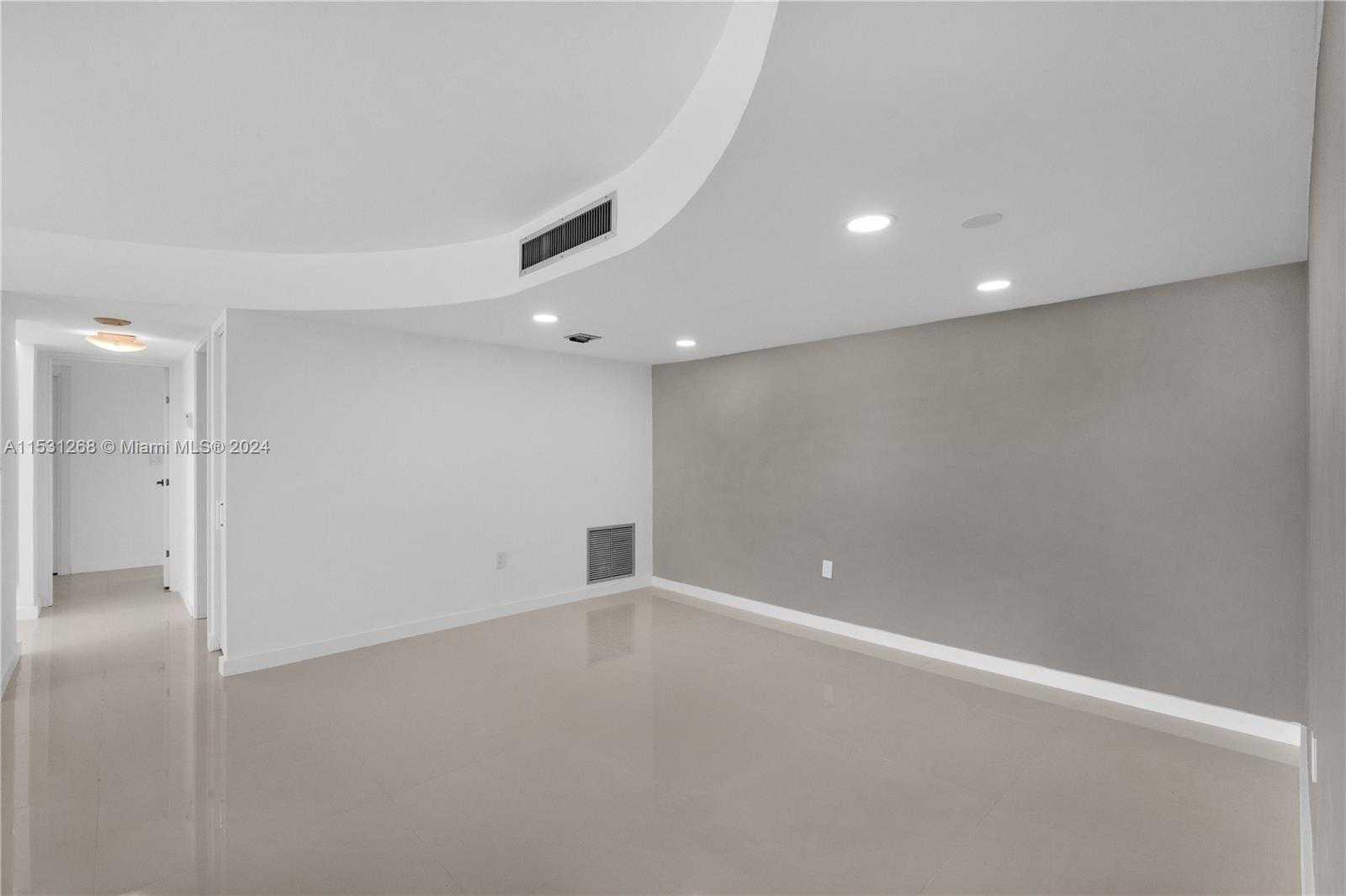 Small Image of 2751 SOUTH OCEAN DR #N7PH, Hollywood Number 10