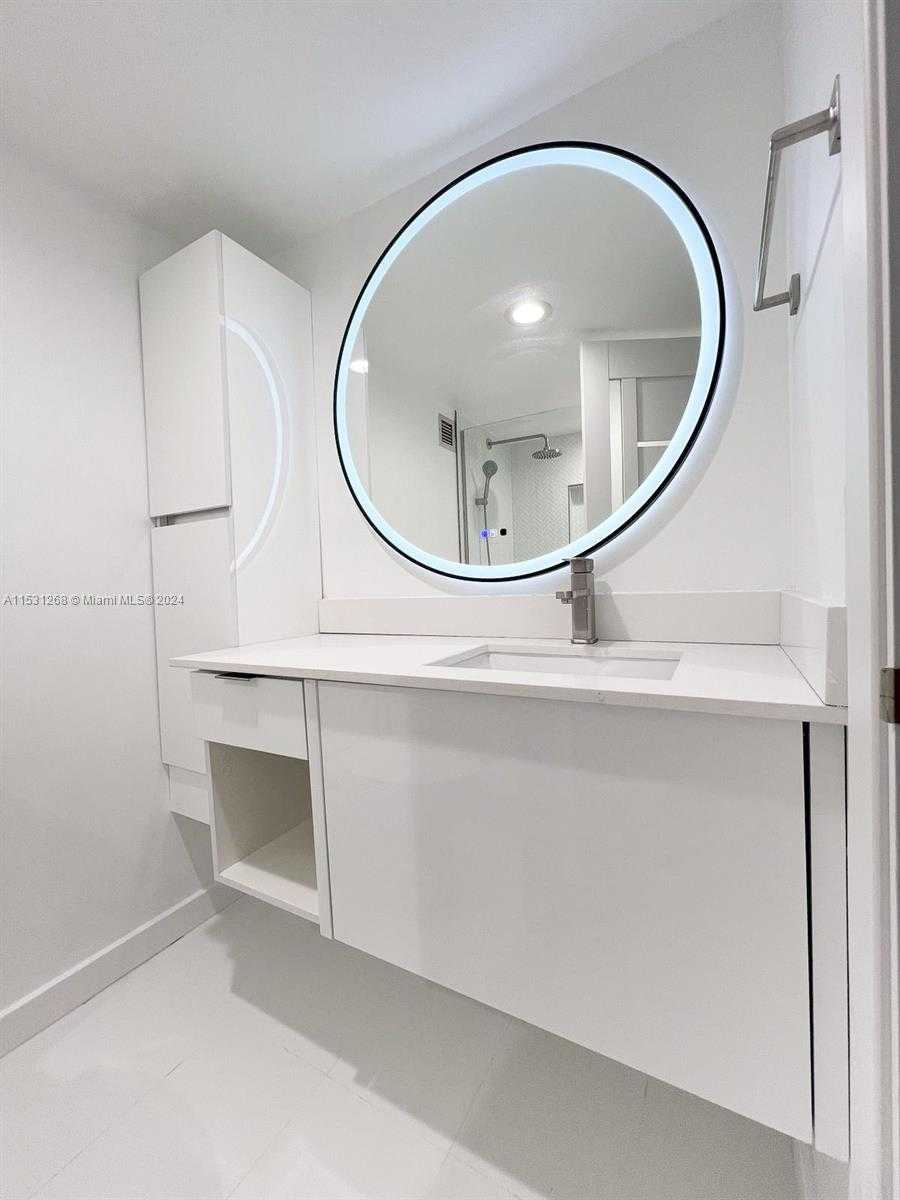 Small Image of 2751 SOUTH OCEAN DR #N7PH, Hollywood Number 12