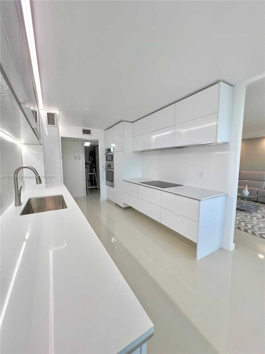 Small Image of 2751 SOUTH OCEAN DR #N7PH, Hollywood Number 57