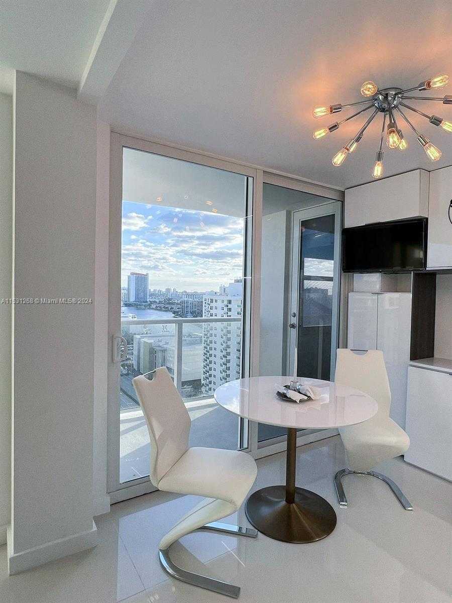 Small Image of 2751 SOUTH OCEAN DR #N7PH, Hollywood Number 6