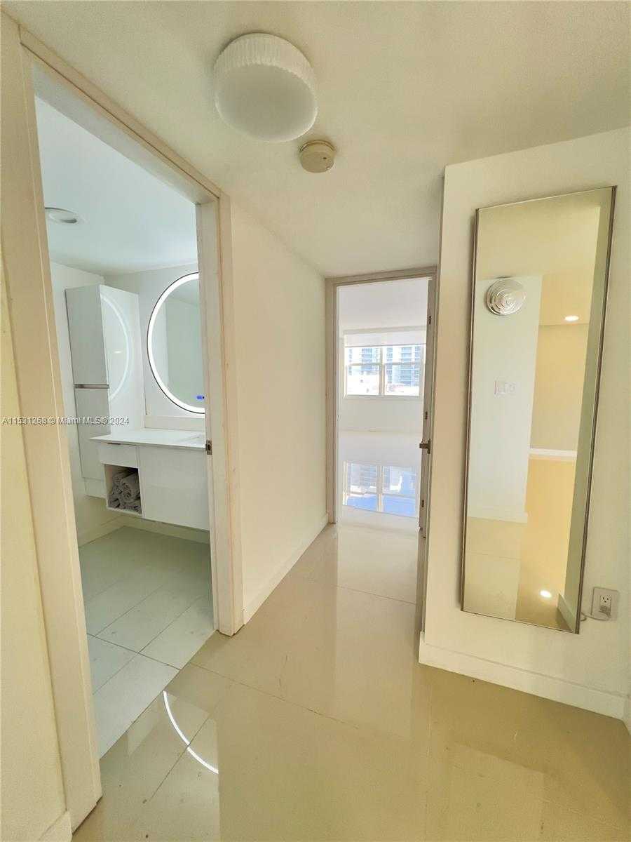 Small Image of 2751 SOUTH OCEAN DR #N7PH, Hollywood Number 87