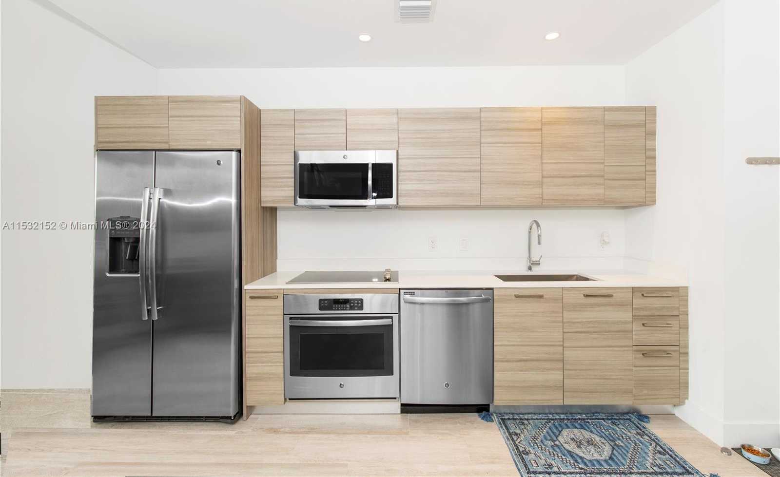 Small Image of 121 NORTH EAST 34TH ST #L206, Miami Number 2
