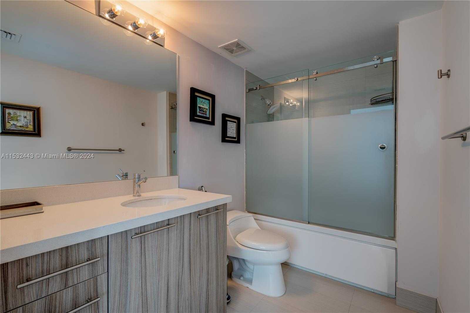 Small Image of 6700 INDIAN CREEK DR #402, Miami Beach Number 15