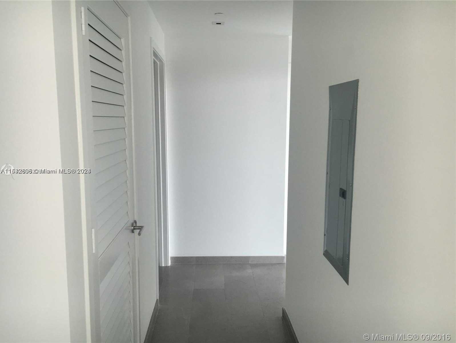 Small Image of 68 SOUTH EAST 6TH ST #3510, Miami Number 12