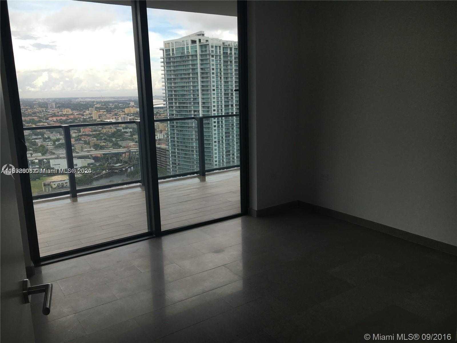Small Image of 68 SOUTH EAST 6TH ST #3510, Miami Number 5