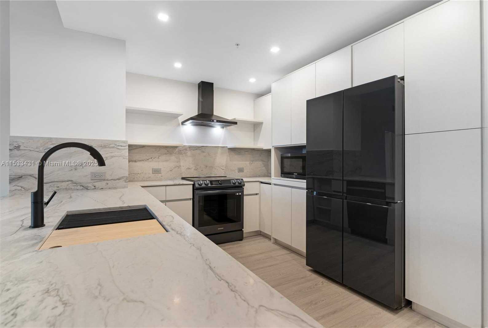 Small Image of 7901 HISPANOLA AVE #2007, North Bay Village Number 6