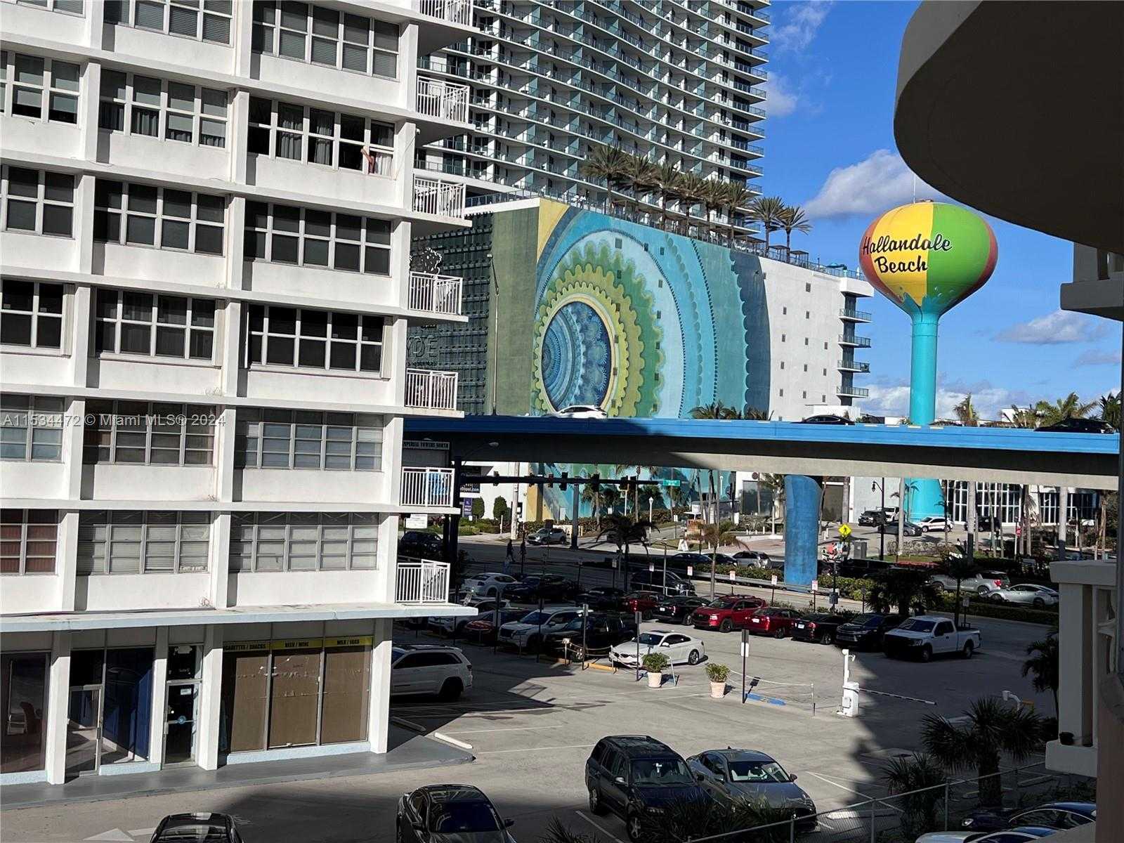 Small Image of 1825 SOUTH OCEAN DR #306, Hallandale Beach Number 11