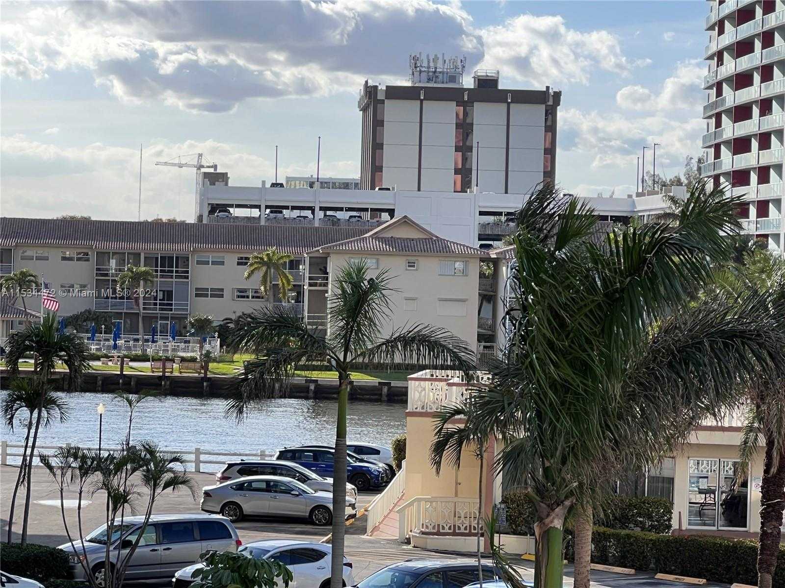 Small Image of 1825 SOUTH OCEAN DR #306, Hallandale Beach Number 13