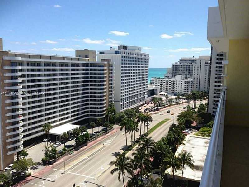Small Image of 5600 COLLINS AVE #17T, Miami Beach Number 12