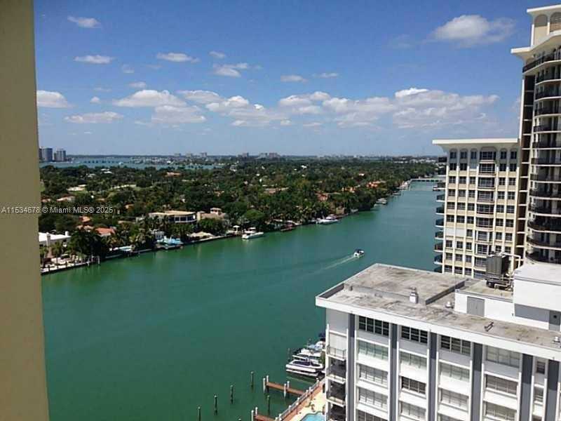 Small Image of 5600 COLLINS AVE #17T, Miami Beach Number 13