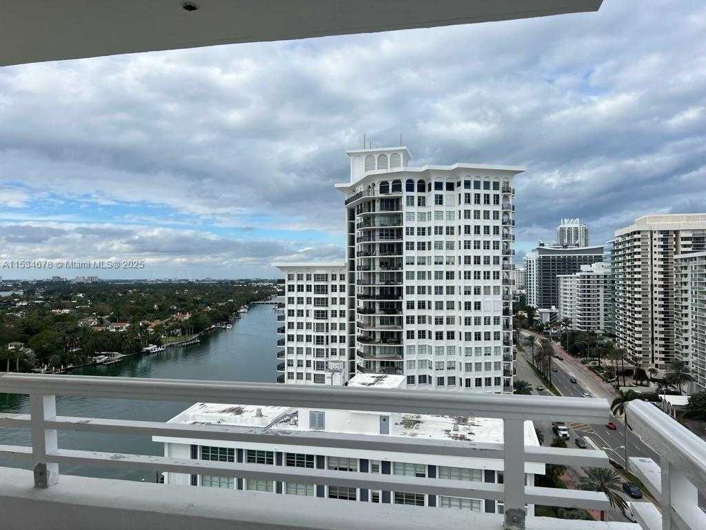 Small Image of 5600 COLLINS AVE #17T, Miami Beach Number 14