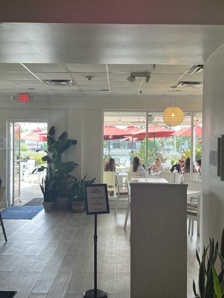 Small Image of 5600 COLLINS AVE #17T, Miami Beach Number 26
