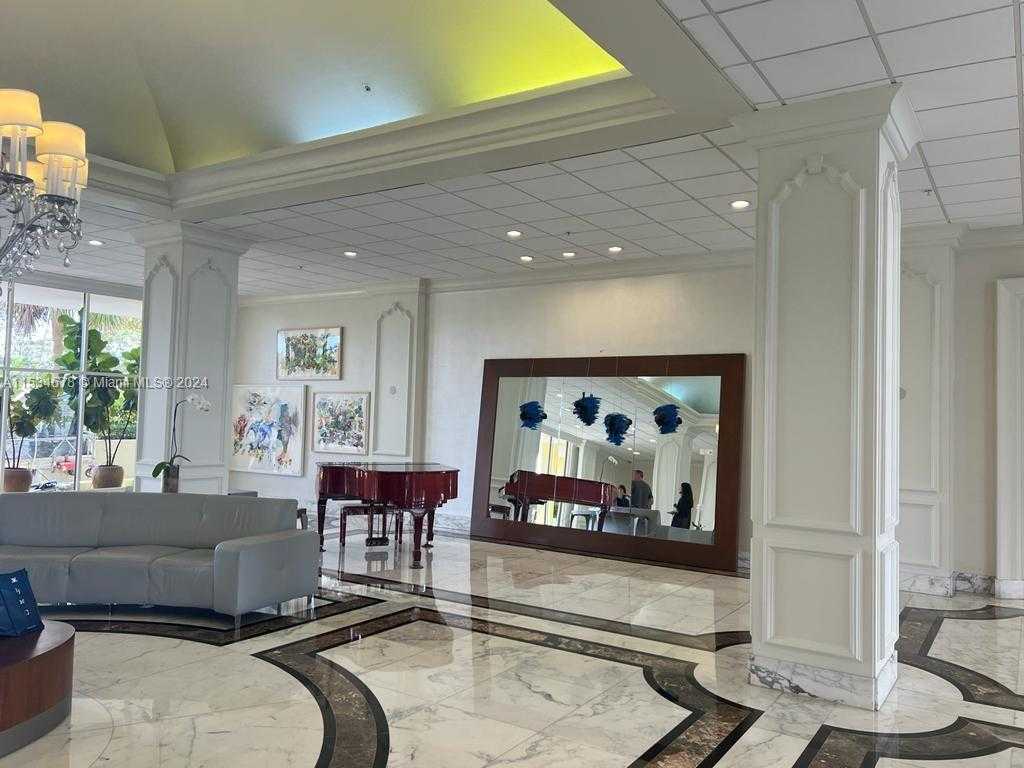 Small Image of 5600 COLLINS AVE #17T, Miami Beach Number 34