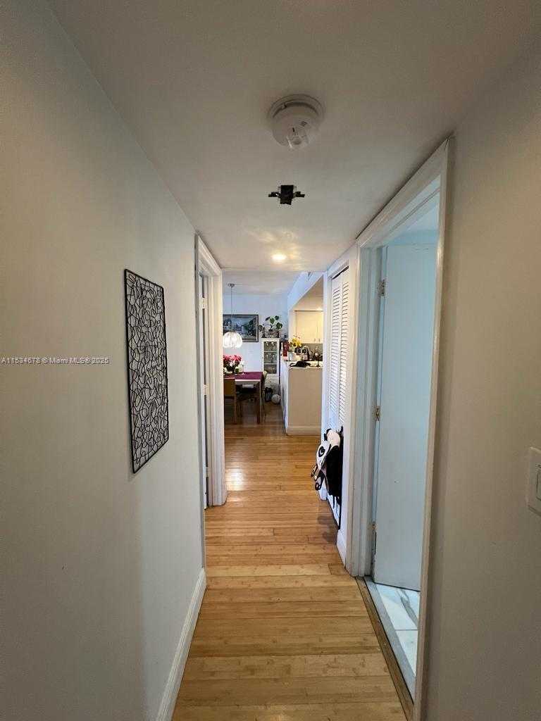 Small Image of 5600 COLLINS AVE #17T, Miami Beach Number 9