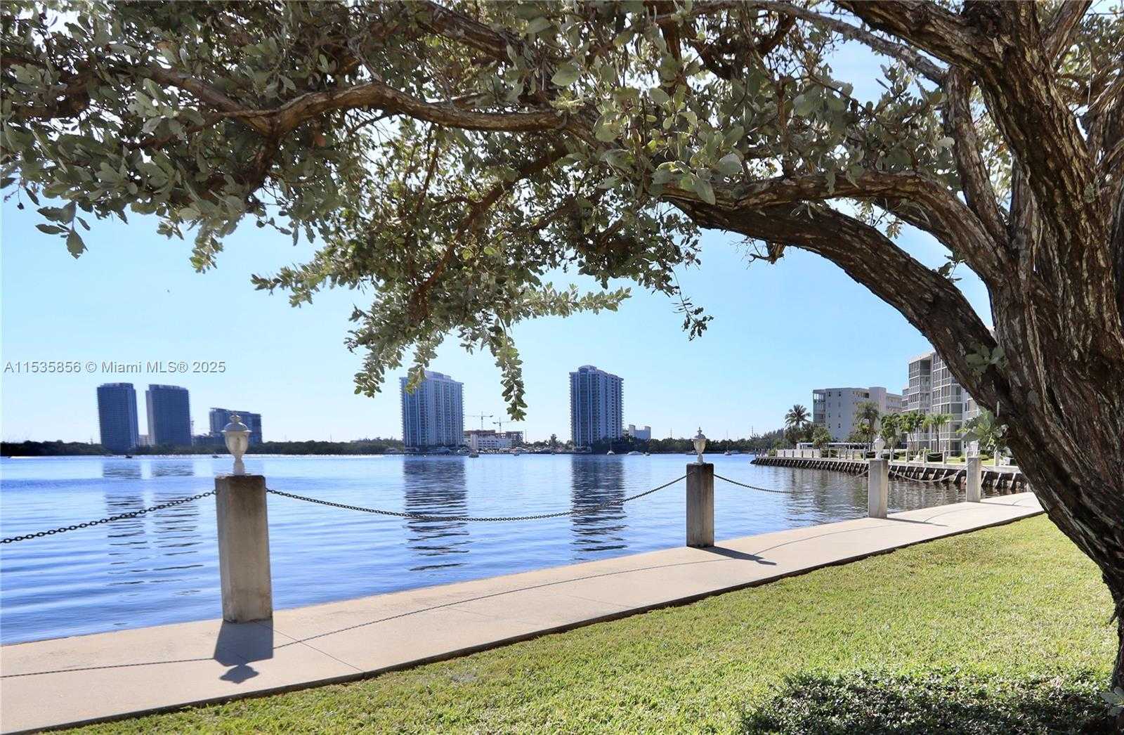 Small Image of 3030 MARCOS DR #T512, Aventura Number 35