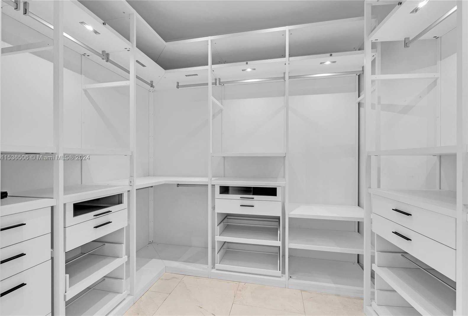 Small Image of 900 BRICKELL KEY BLVD #1002, Miami Number 32