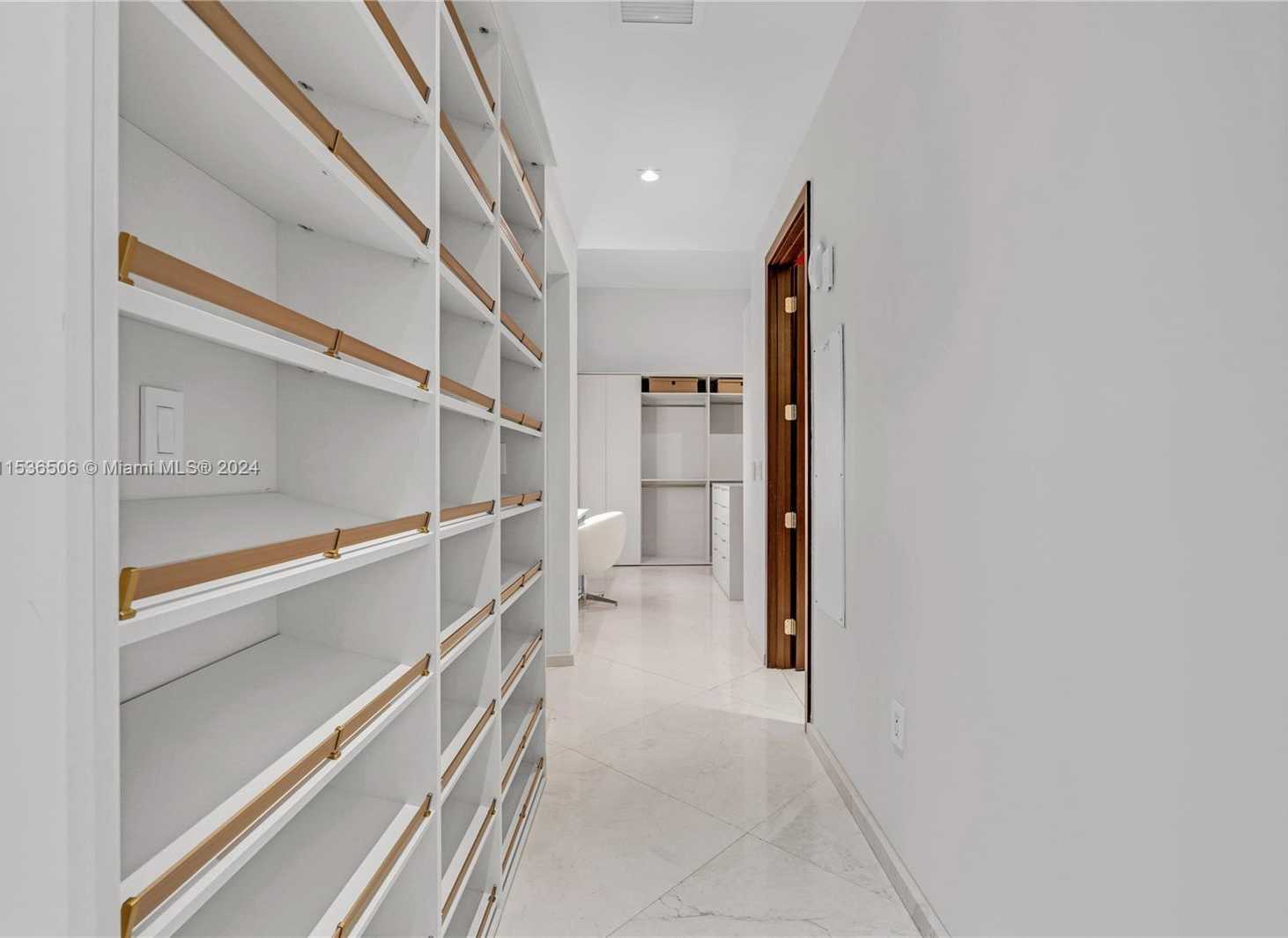 Small Image of 900 BRICKELL KEY BLVD #1002, Miami Number 46