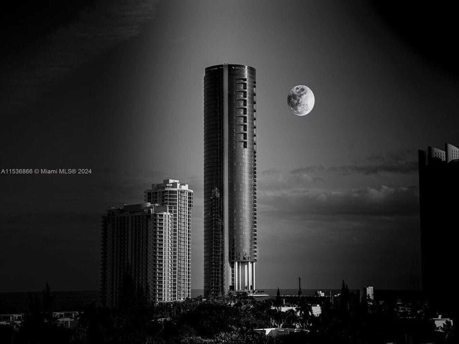 Small Image of 18555 Collins Ave, Sunny Isles Beach, FL 33160, USA Number 18