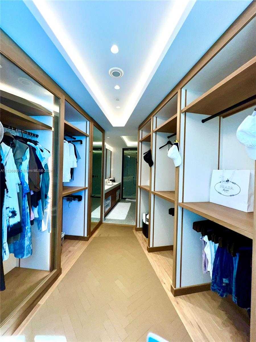 Small Image of 18555 Collins Ave, Sunny Isles Beach, FL 33160, USA Number 46