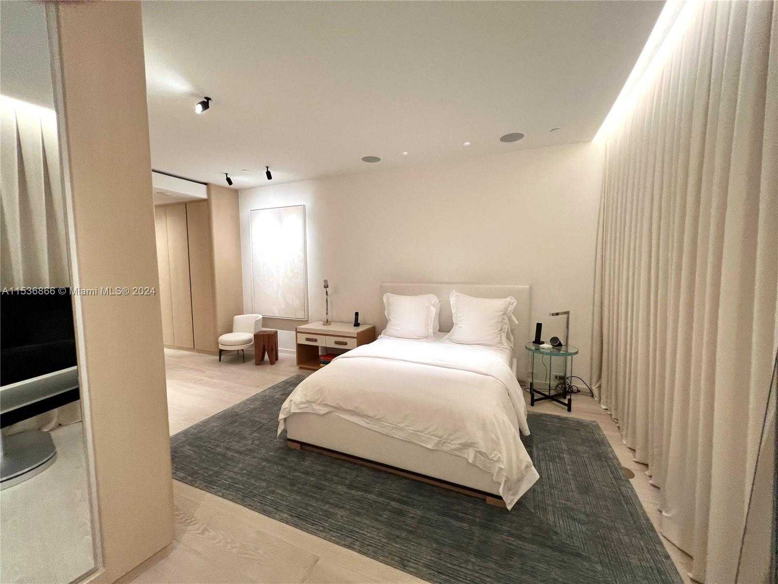 Small Image of 18555 Collins Ave, Sunny Isles Beach, FL 33160, USA Number 49