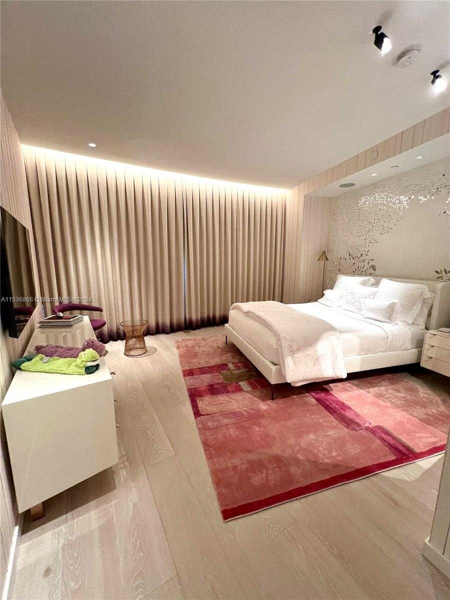 Small Image of 18555 Collins Ave, Sunny Isles Beach, FL 33160, USA Number 55