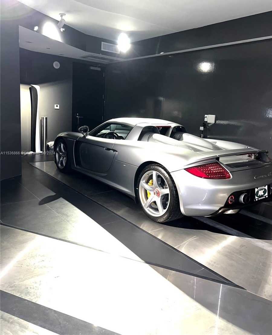 Small Image of 18555 Collins Ave, Sunny Isles Beach, FL 33160, USA Number 62