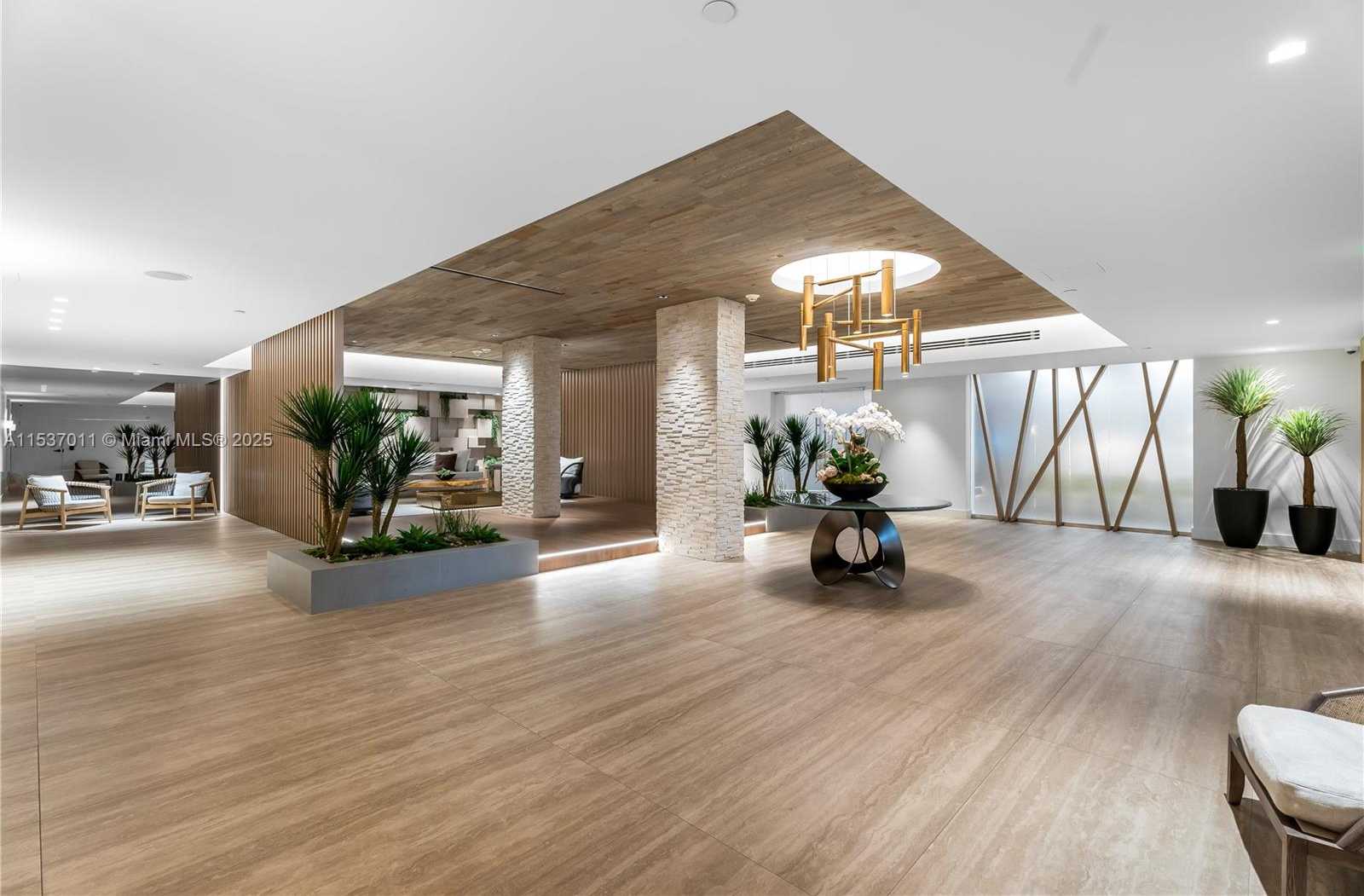 Small Image of 2301 Collins Ave, Miami Beach, FL 33139, USA Number 18