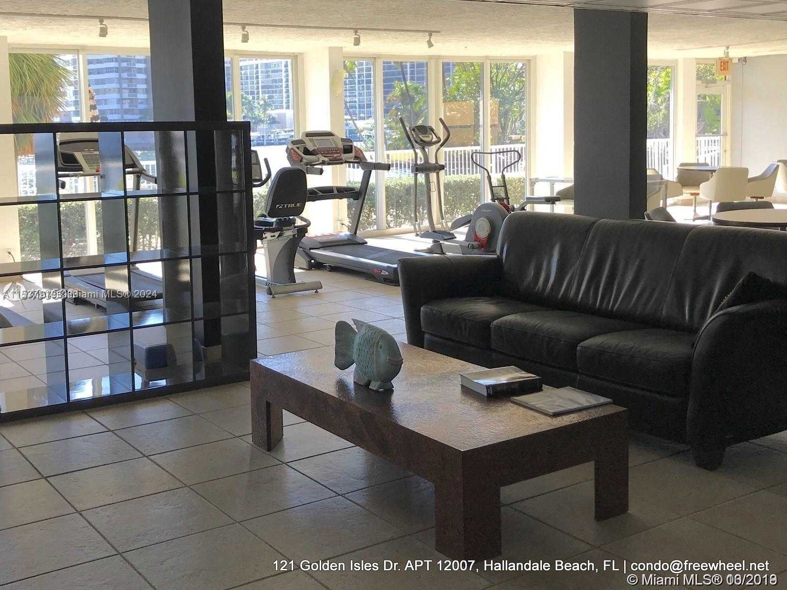 Small Image of 121 GOLDEN ISLES DR #407, Hallandale Beach Number 25