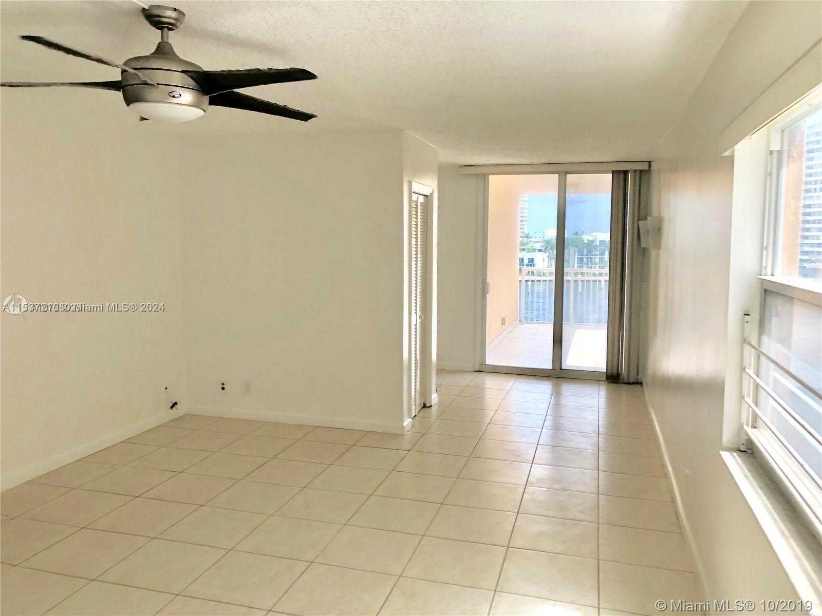 Small Image of 121 GOLDEN ISLES DR #407, Hallandale Beach Number 5