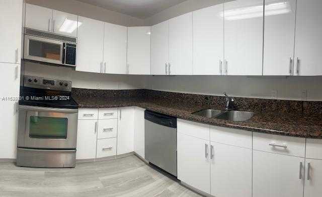 Small Image of 1904 SOUTH OCEAN DR #205, Hallandale Beach Number 14