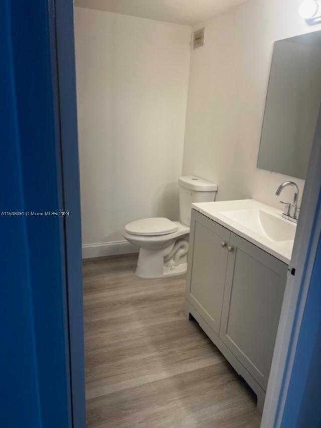 Small Image of 1904 SOUTH OCEAN DR #205, Hallandale Beach Number 21