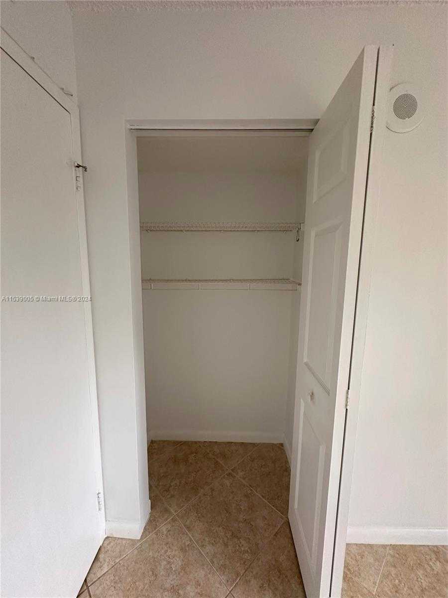 Small Image of 17021 NORTH BAY RD #320-4, Sunny Isles Beach Number 17