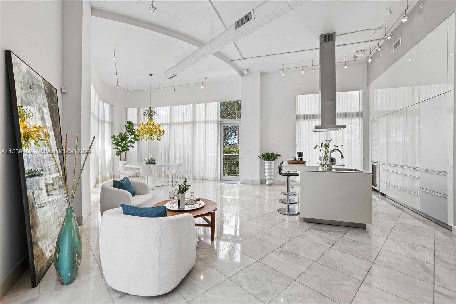 Small Image of 2001 MERIDIAN AVE #101, Miami Beach Number 16