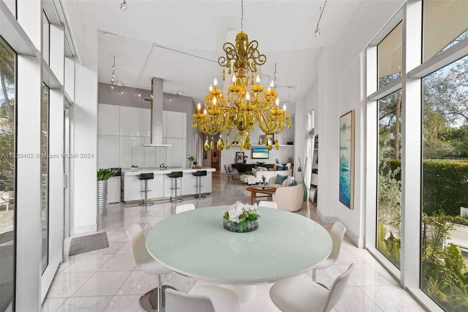 Small Image of 2001 MERIDIAN AVE #101, Miami Beach Number 19