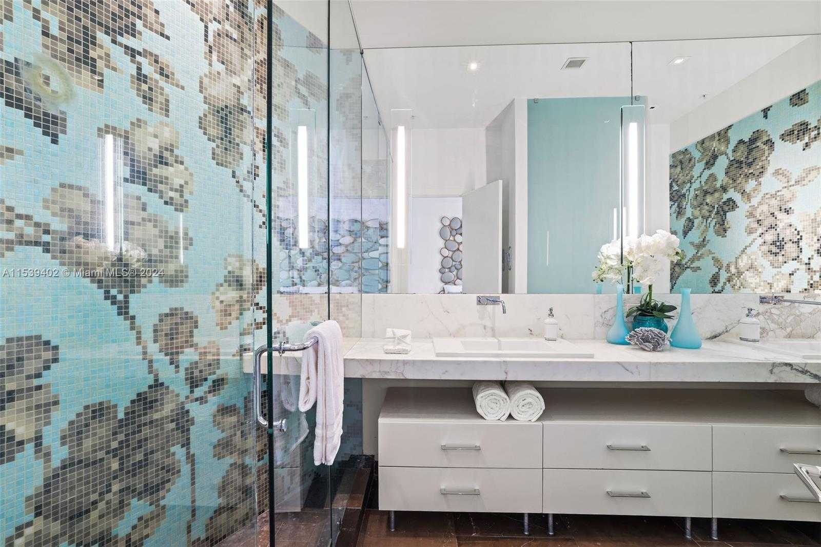 Small Image of 2001 MERIDIAN AVE #101, Miami Beach Number 27